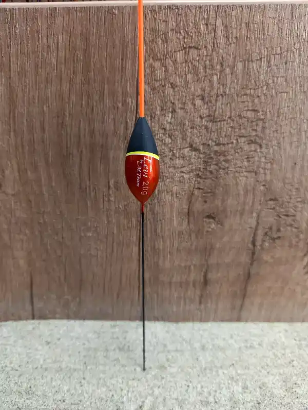 Must-Have Levi plovák - červený 2gr